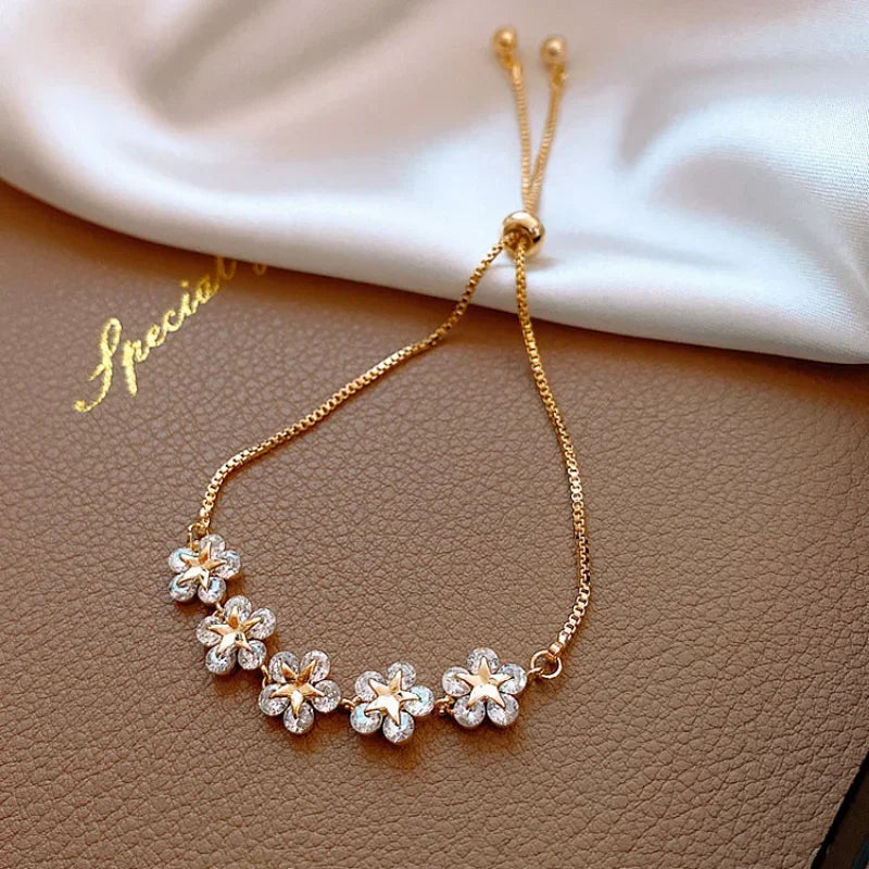 Flower Star Pendant Bracelet