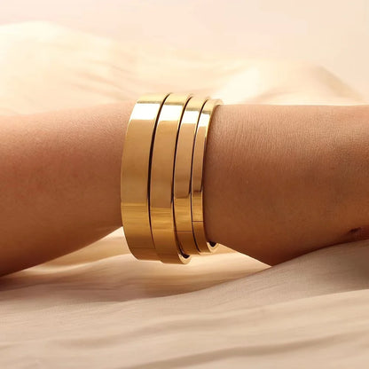 Oval Smooth Bracelet Bangle